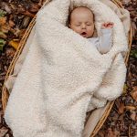 Mufka <b> do wózka z barankiem </b> <em> kremowa </em> - obrazek 5