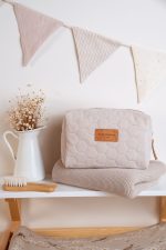 Kosmetyczka M 23x18 cm <em> Velvet Beżowy </em> - obrazek 2