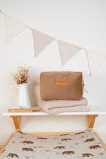 Toiletry Bag M 23x18 cm <em> Light Brown </em> - Image 2