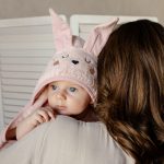 Ręcznik z kapturkiem <b> Królik duży </b> <em> Pudrowy Róż </em> - obrazek 3