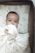 Poduszka <b> dla niemowlaka z wypełnieniem 40x30 cm </b> <em> Bunny </em> - obrazek 5