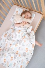 Poduszka <b> dla niemowlaka z wypełnieniem 40x30 cm </b> <em> Woodland </em> - obrazek 3