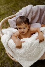 Ciepły Kocyk <b> dla niemowlaka z barankiem</b> <em> Teo pastelowy róż</em> - obrazek 20