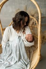 Bamboo Blanket/Swaddle <b>120x120 cm</b><em> Happy Goose Olive </em> - Image 4