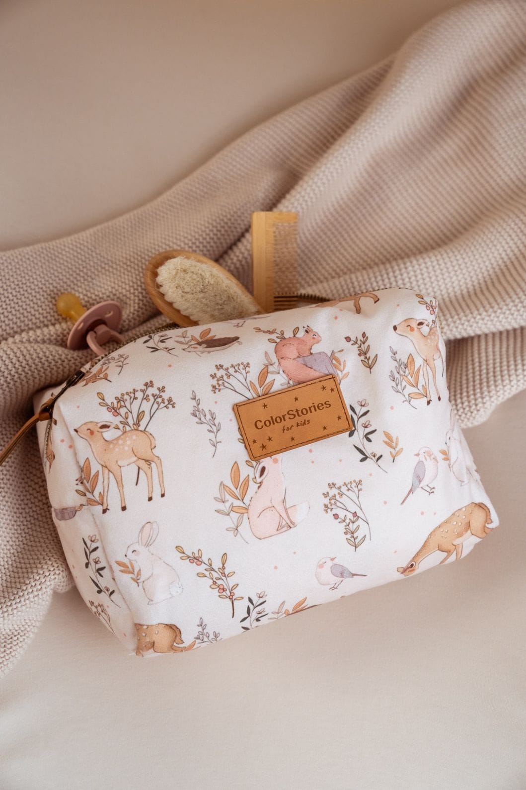 Toiletry Bag M 23x18 cm <em> Forest Friends </em> - Image 3