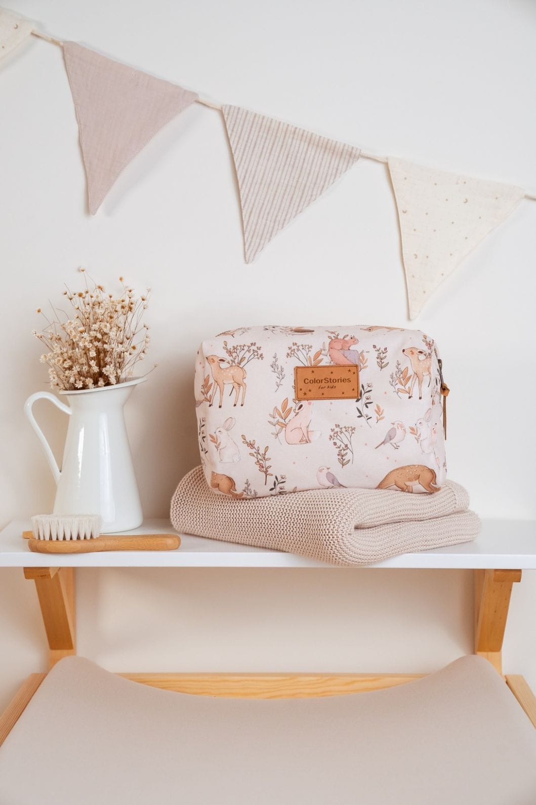 Toiletry Bag M 23x18 cm <em> Forest Friends </em> - Image 2